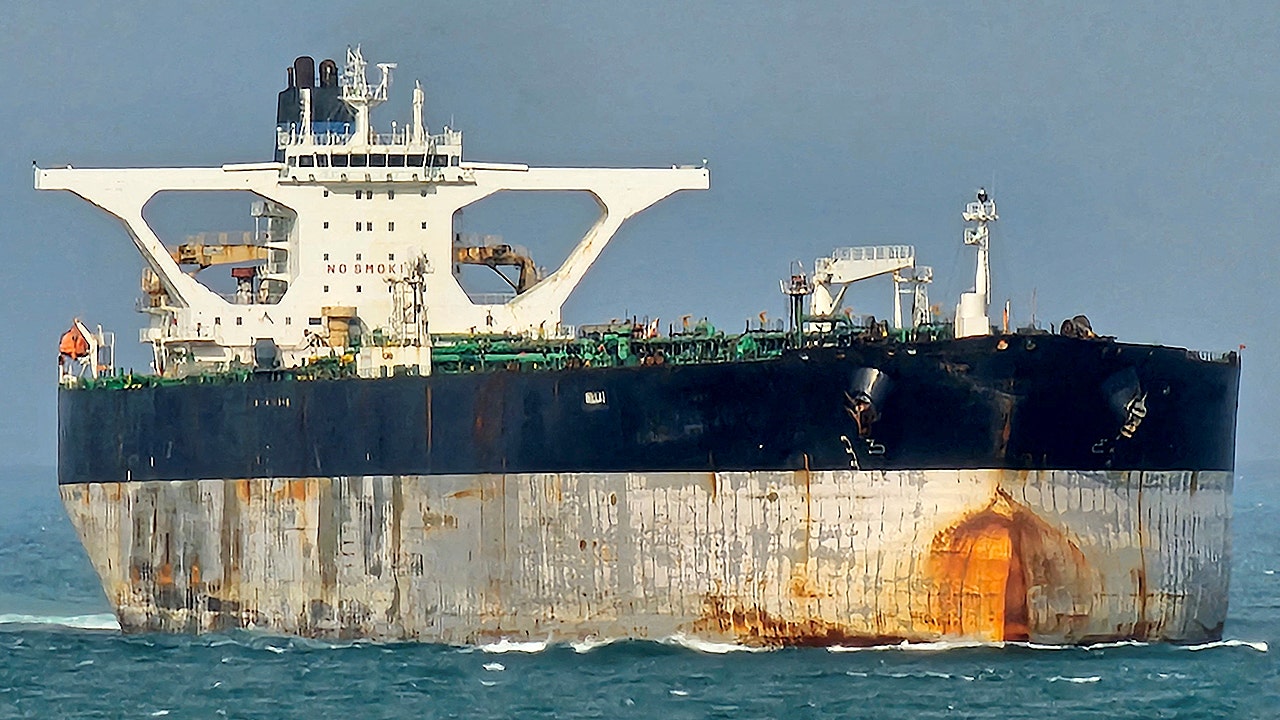 Gulf oil spill fast becoming worst in years, agencies warn