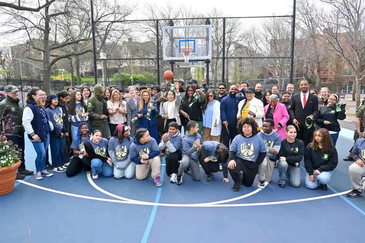 Bronx residents, community leaders and organizations celebrate opening of revitalized basketball courts at Fort #4 Playground