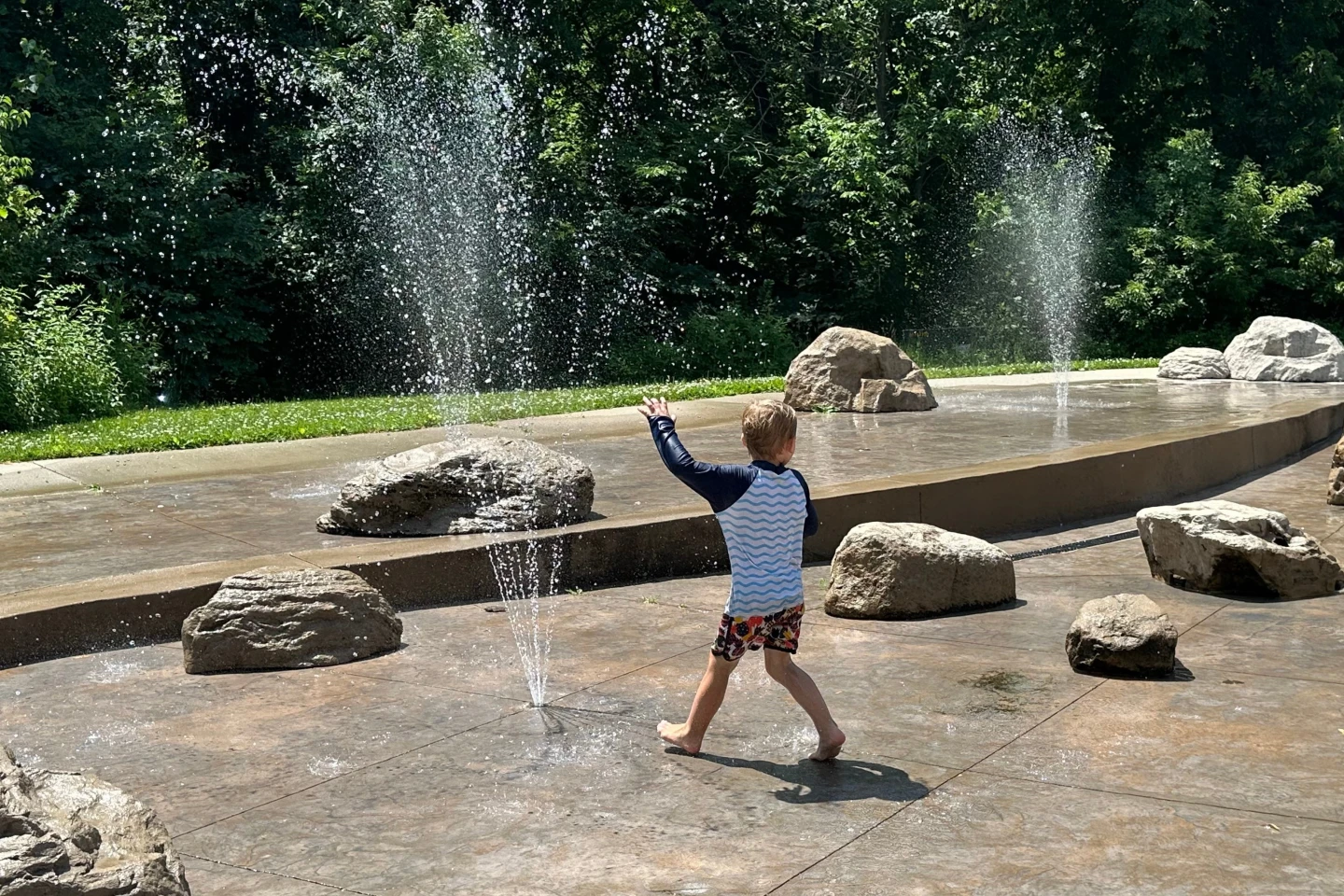 Sweltering Midwest heat cancels outdoor plans as cooling centers open and the East braces