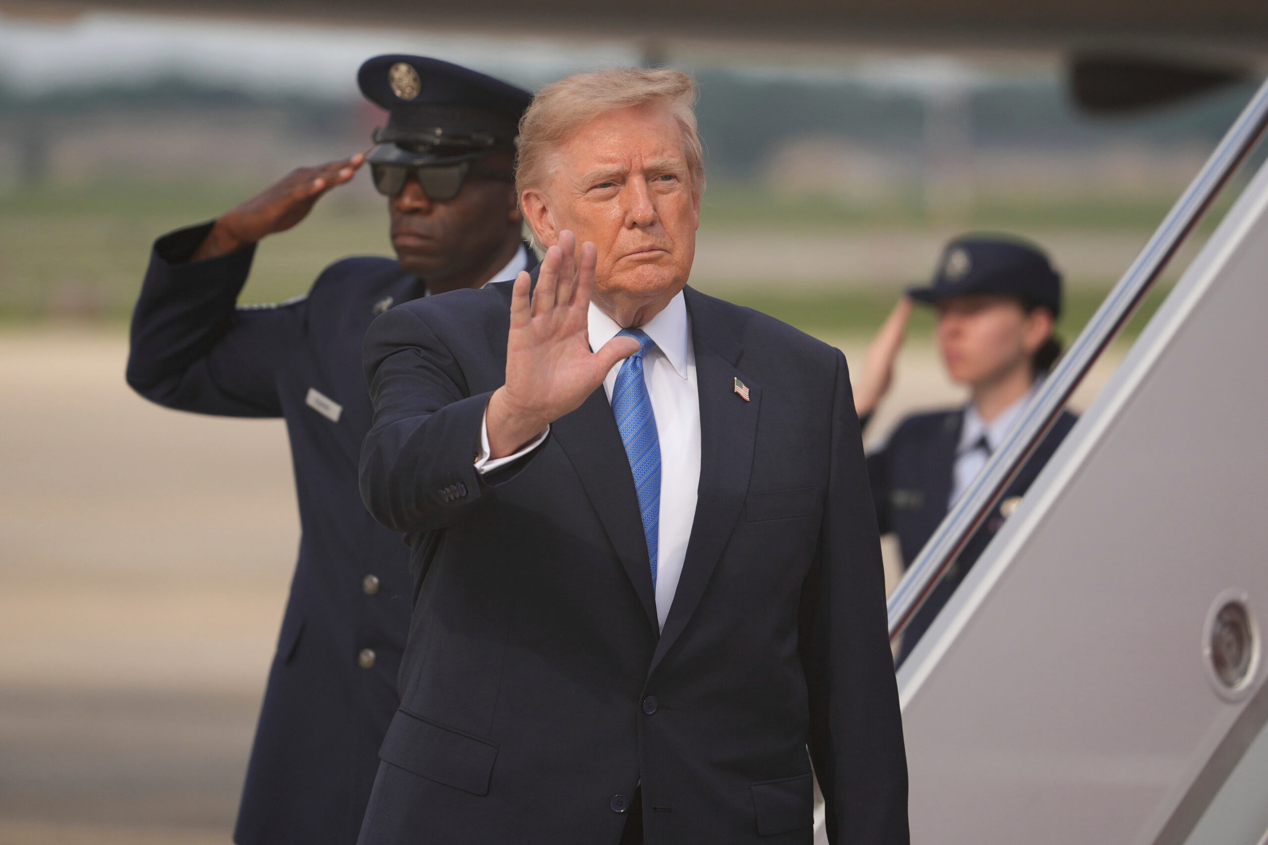 Hegseth’s TV instincts backfire as Trump rejects execution livestream